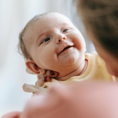 Stillzeit Abstillphase Dauer anregen Stillbeziehung Baby Prolaktin Muttermilchproduktion